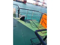 سفينة حاويات للبيع