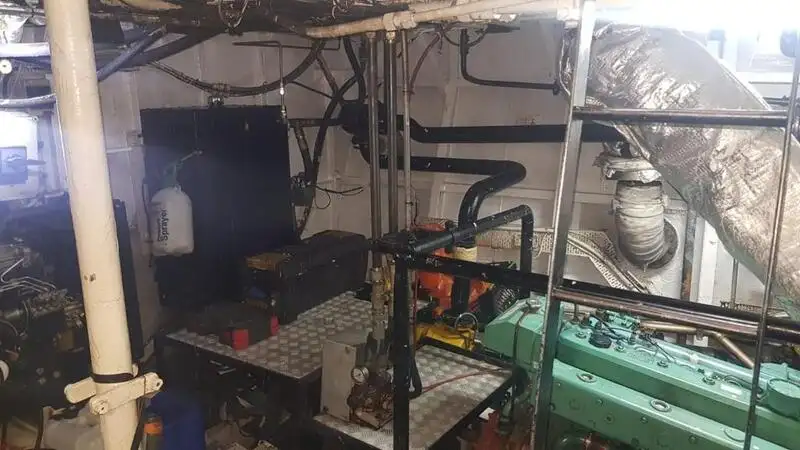سفينة نقل بضائع بالمركبات (Ro-Ro) للبيع