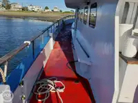 سفينة عبّارة للبيع