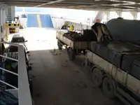 سفينة العبارة للبيع