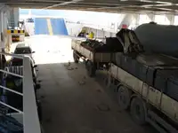 سفينة العبارة للبيع