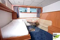 سفينة سياحية للبيع