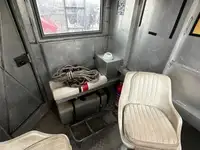 زورق دورية للبيع