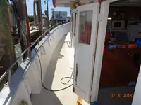 قاطعة للبيع