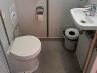 قوارب العمل للبيع