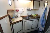 سفينة سياحية للبيع