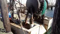 سفينة صيد بالجر للبيع