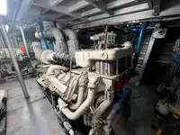 قارب طاقم للبيع