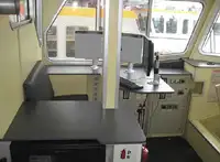 قارب طاقم للبيع