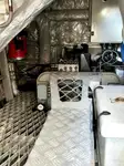 قارب مزدوج الهيكل للبيع