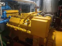 سفينة نقل بضائع بالمركبات (Ro-Ro) للبيع