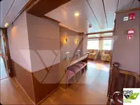 سفينة سياحية للبيع