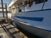 سفينة عبّارة للبيع