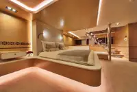 سفينة سياحية للبيع