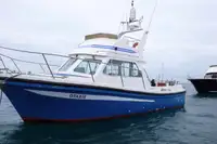 قارب نجاة للبيع