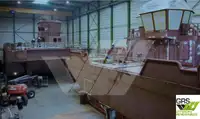 قوارب العمل للبيع