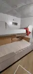 قارب طاقم للبيع