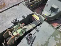 قوارب العمل للبيع