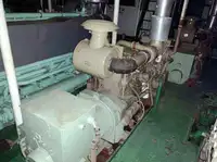 سفينة إمداد للبيع