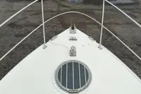 قوارب العمل للبيع