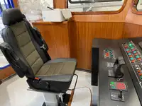 سفينة سحب للبيع