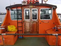 قارب نجاة للبيع