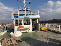 قوارب العمل للبيع