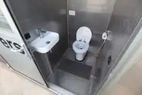 سفينة سياحية للبيع