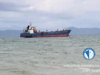 ناقلة نفط / مواد كيميائية للبيع