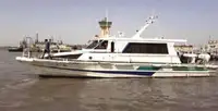 قارب طيار للبيع