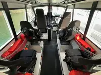 قارب طيار للبيع