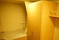 قارب طاقم للبيع