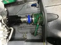 قارب مزدوج الهيكل للبيع