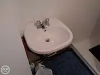 قاطعة للبيع