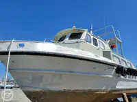 قارب طاقم للبيع