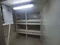 سفينة إمداد للبيع