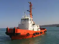 سفينة سحب للبيع