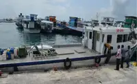 قارب طاقم للبيع
