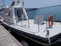 قارب طيار للبيع