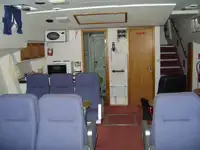 زورق دورية للبيع