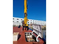 قوارب العمل للبيع