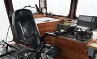 زورق السحب للبيع