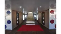 سفينة سياحية للبيع