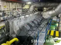 سفينة نقل بضائع بالمركبات (Ro-Ro) للبيع