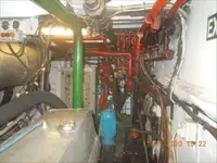 قارب طاقم للبيع