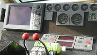 قارب طاقم للبيع