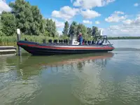 سفينة حاويات للبيع