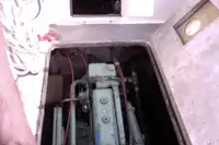 قارب طاقم للبيع