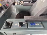 قوارب العمل للبيع