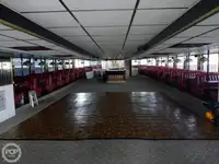 سفينة سياحية للبيع